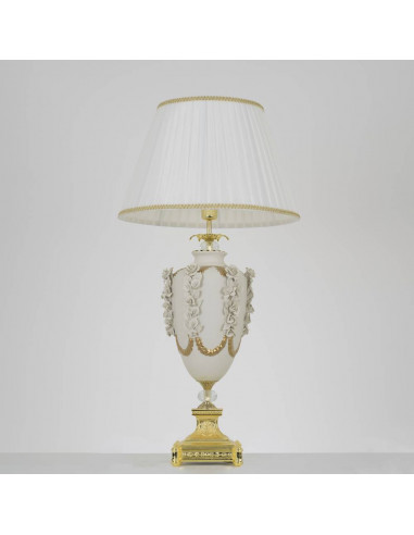 Lampada da tavolo in porcellana capodimonte e paralume plissettato