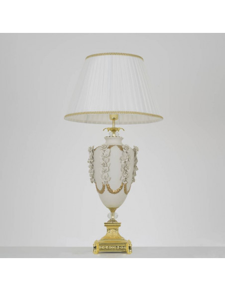 Lampada da tavolo in porcellana capodimonte e paralume plissettato